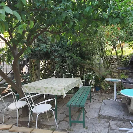 11432a Apartment *